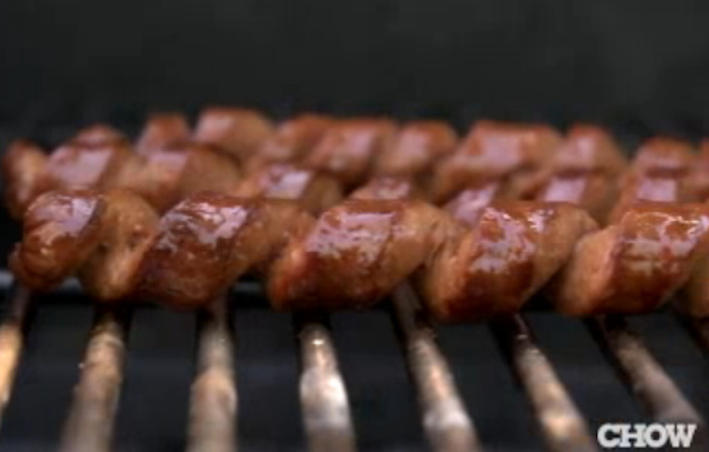 Video: How (And Why) To Spiral-Slice Your Hot Dogs
