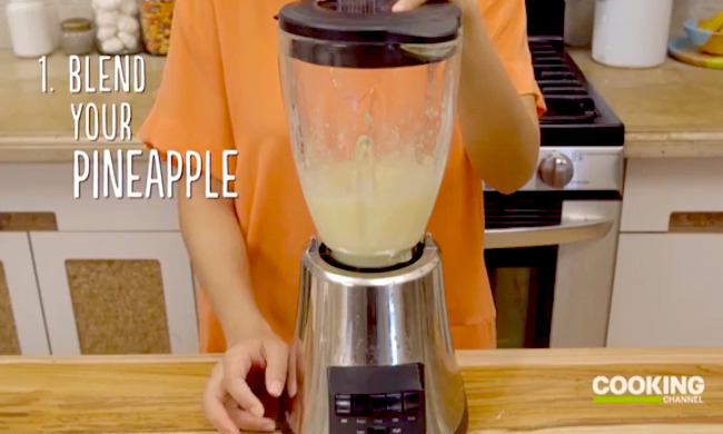 Video: The Easiest Piña Colada Ice Pops Recipe