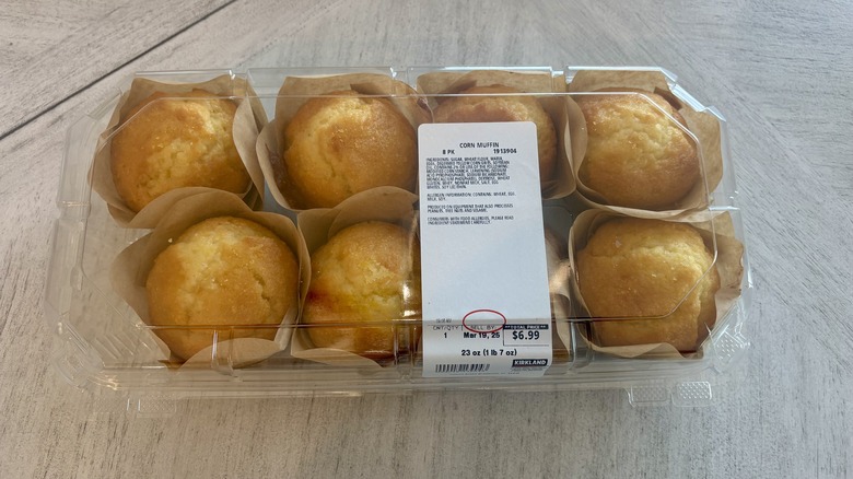 Corn muffins