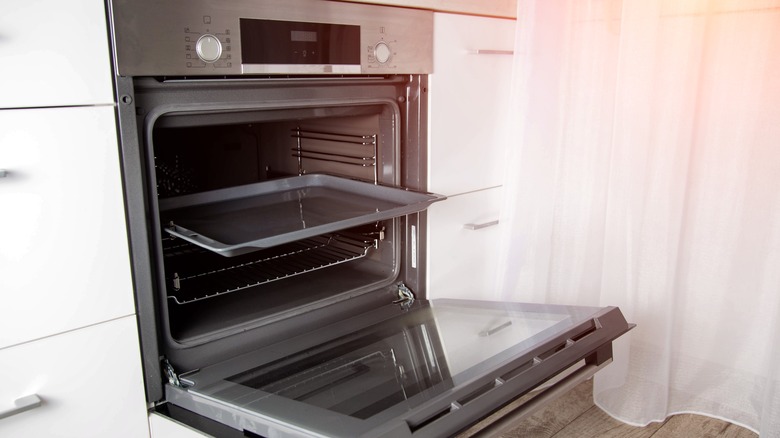 Open electric oven