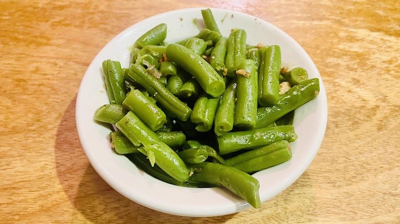 Texas Roadhouse's side dish of Green Beans
