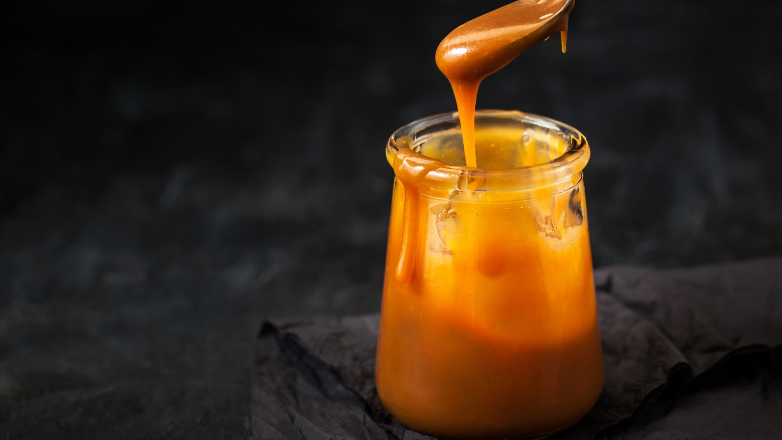 What Are The Differences Between Caramel And Toffee?