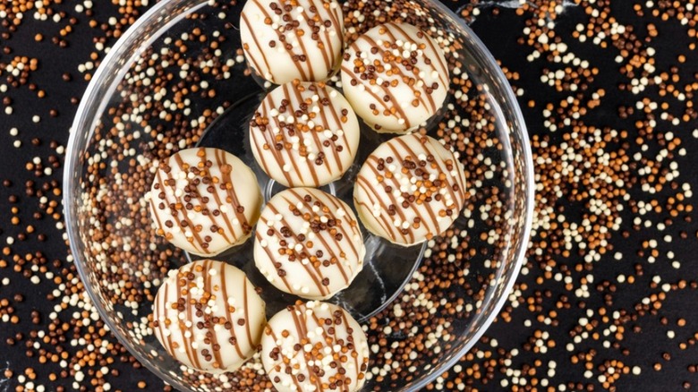 Cake balls