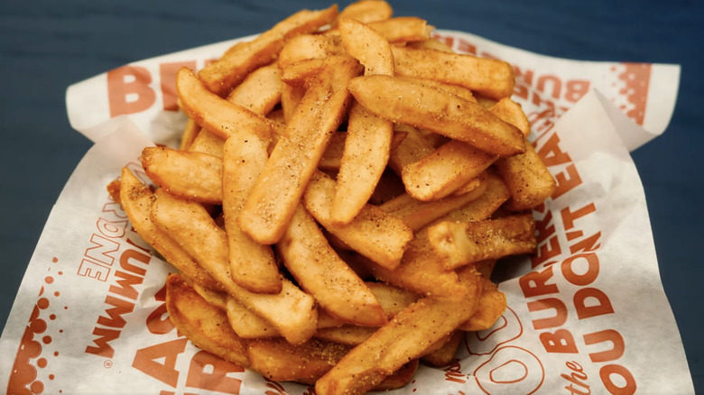 A basket of Red Robin's seasoned steak fries.