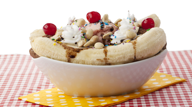 banana split sundae