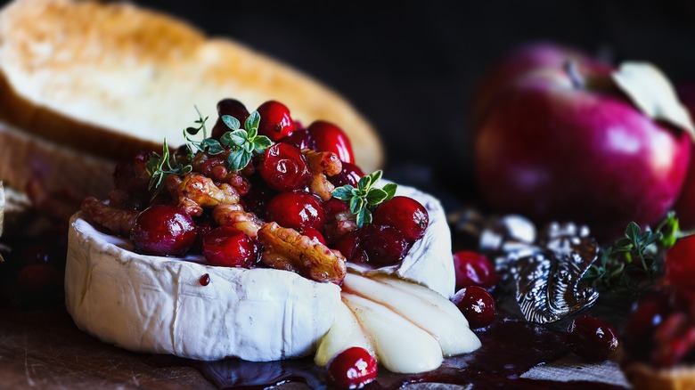 Fruit gastrique on brie