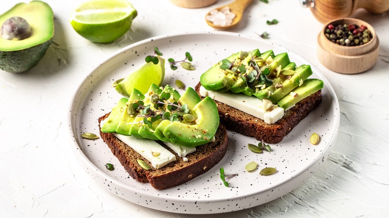 Tartine avocado toast