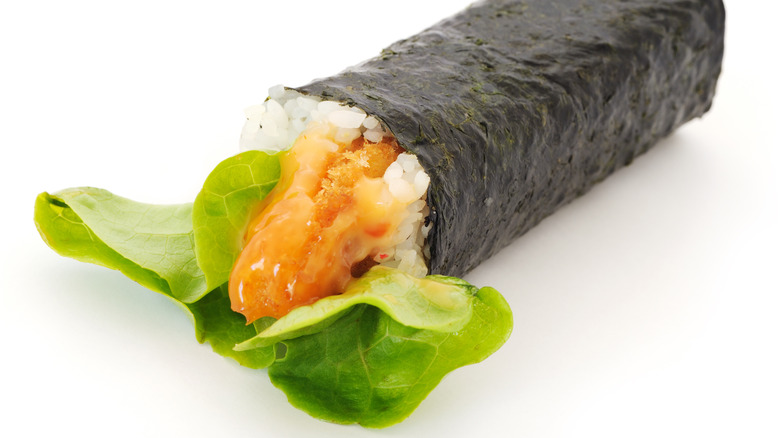 lettuce spicy mayo tempura sushi roll