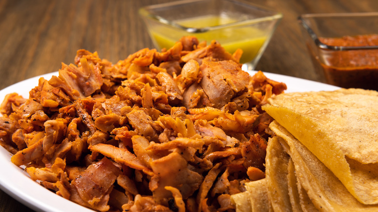 chicken al pastor with corn tortillas