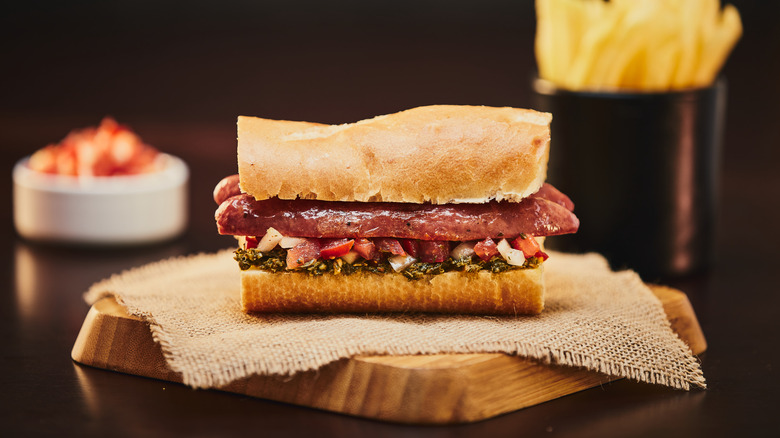 Choripan sandwich on burlap cloth