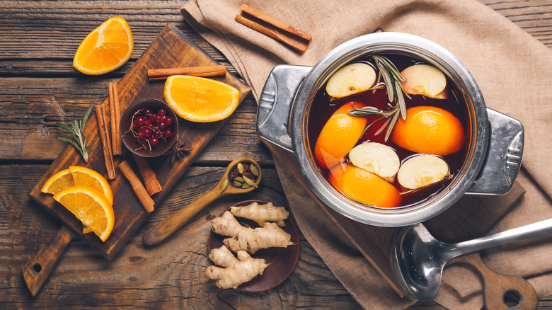 Mulled wine ingredients