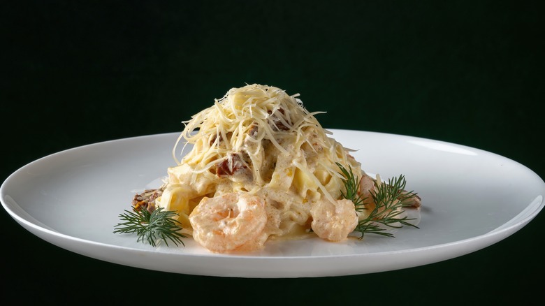 Lemon cream sauce on pasta 