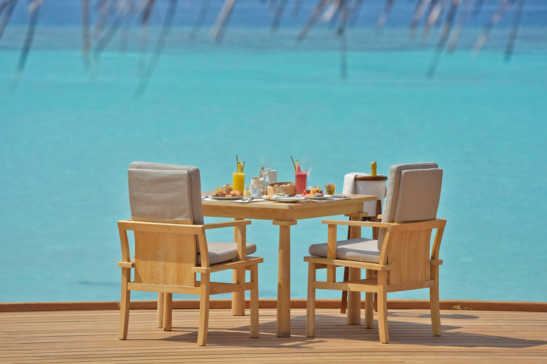 milaidhoo_maldives_dining_ocean_restaurant_2