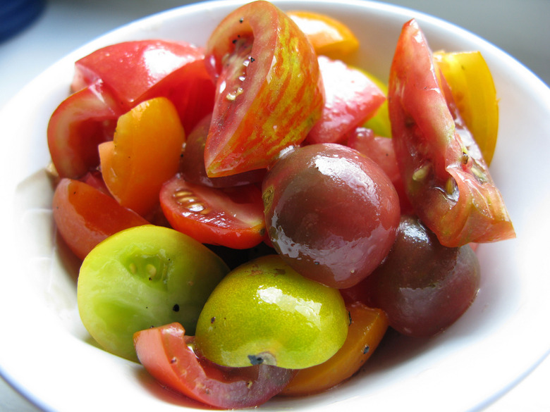 What Is The Best Knife For Tomatoes?