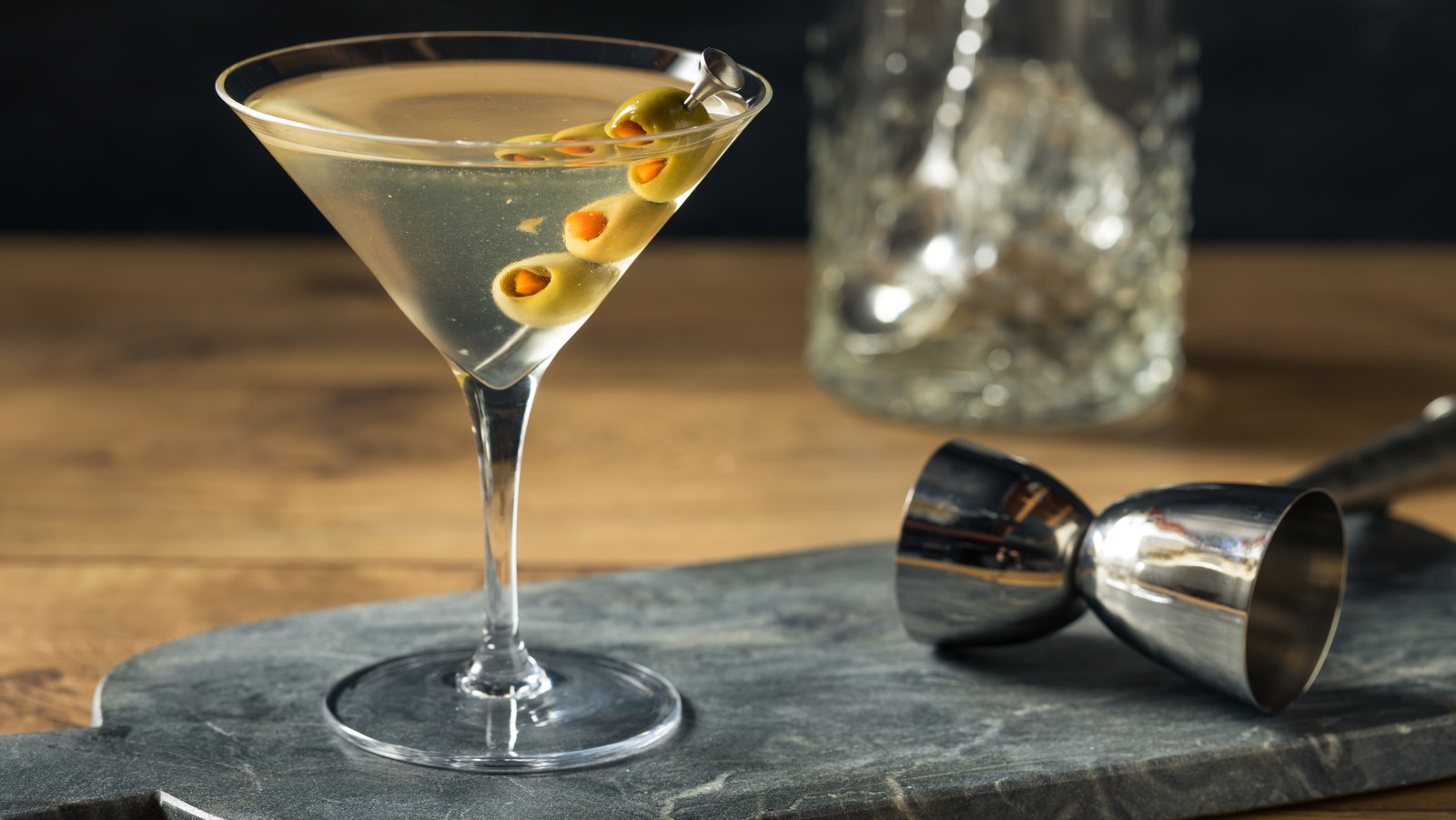 What Makes A Martini Extra Dirty Or Filthy?
