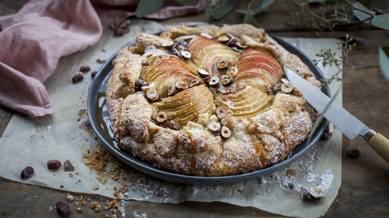 apple crumb cake tart