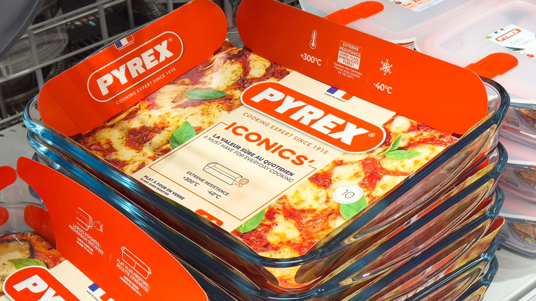A stack of Pyrex cooking dishes.