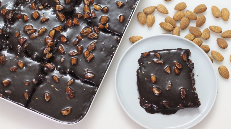 Texas sheet cake with almonds 