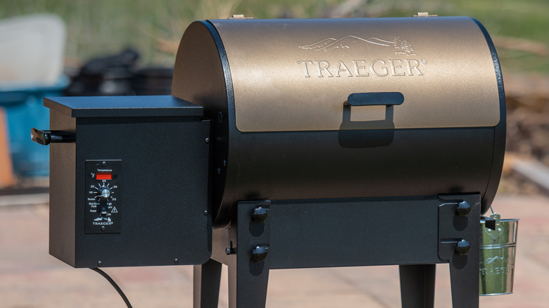 Traeger pellet grill