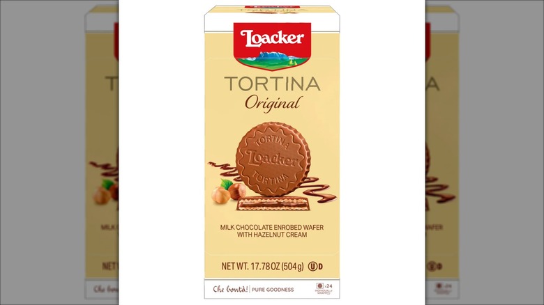 A 24-count box of Loacker Tortina Wafers, Original.