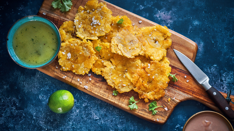 Puerto Rican fried plantains 