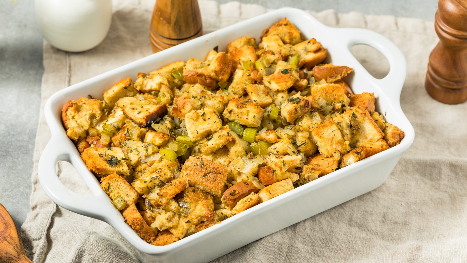 What's The Difference Between Dressing And Stuffing? What's The Difference Between Dressing And Stuffing?