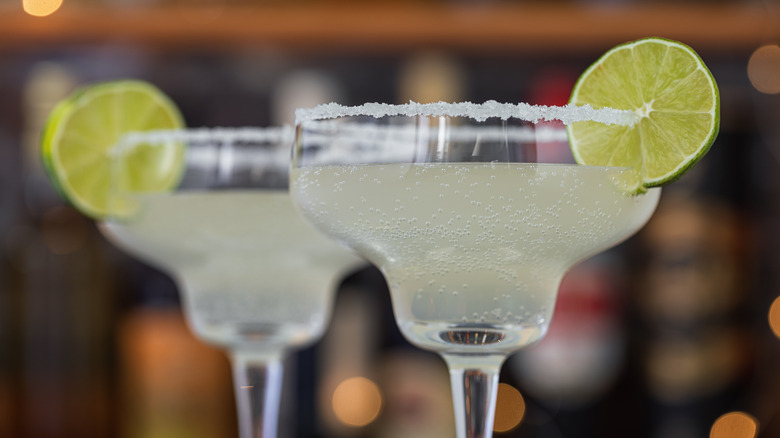Margarita cocktails with fresh lime