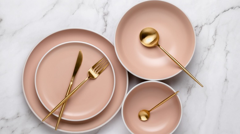 plate and cutlery