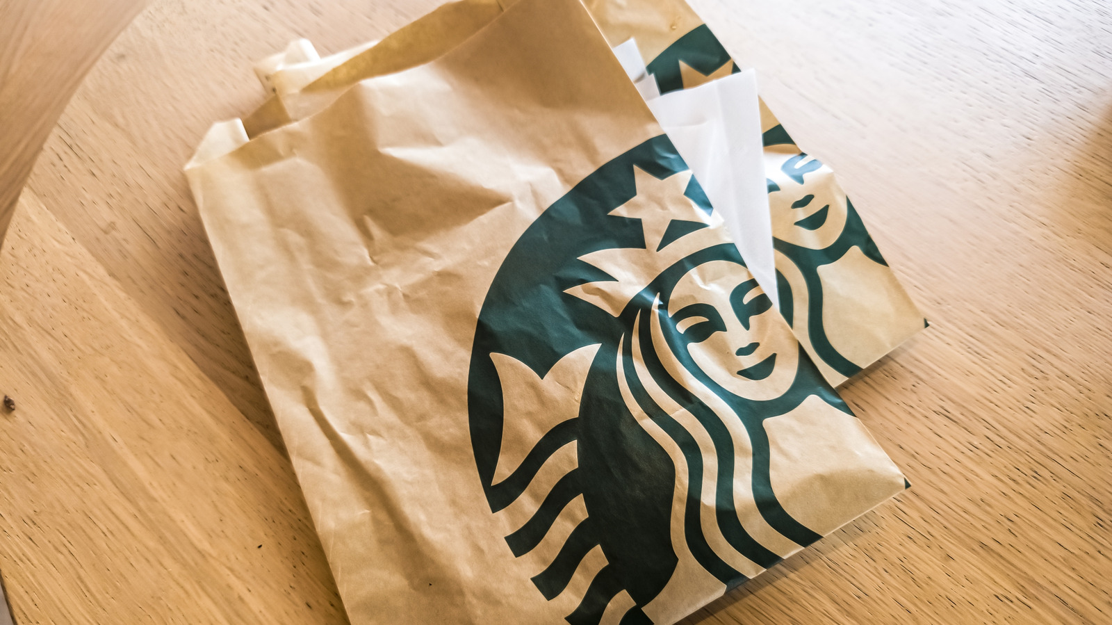 <a href="https://www.foodrepublic.com/1817773/which-starbucks-egg-bites-have-most-protein/" target="_blank">Which Starbucks Egg Bites Deliver The Most Power-Packed Breakfast?</a>
