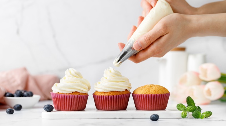 decorating cupcakes