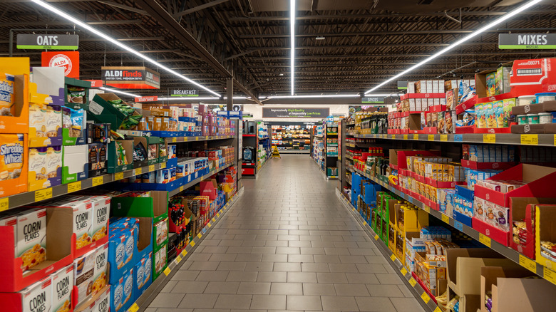 Grocery aisle in Aldi