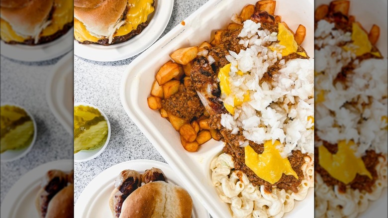 Garbage plate with white hots