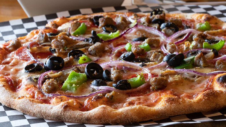 California-style pizza