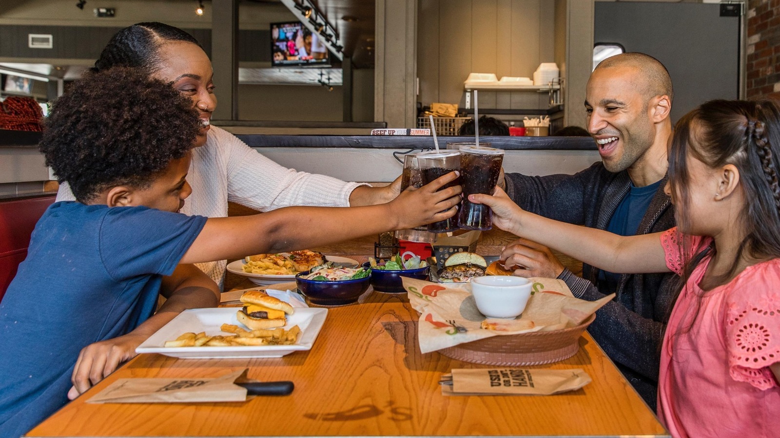 <a href="https://www.foodrepublic.com/1819875/chilis-awesome-blossom-appetizer-limited-return/" target="_blank">Why Chili’s Canceled The Awesome Blossom (And Where You Can Get It For A Limited Time)</a>