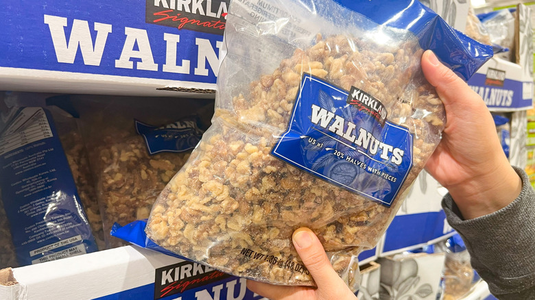 An image of the Costco walnuts.
