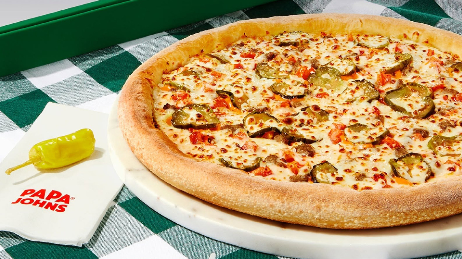 <a href="https://www.foodrepublic.com/2225283/papa-johns-pizza-pepperoncini-pepper/" target="_blank">Why Every Papa Johns Pizza Comes With A Little Pepper</a>