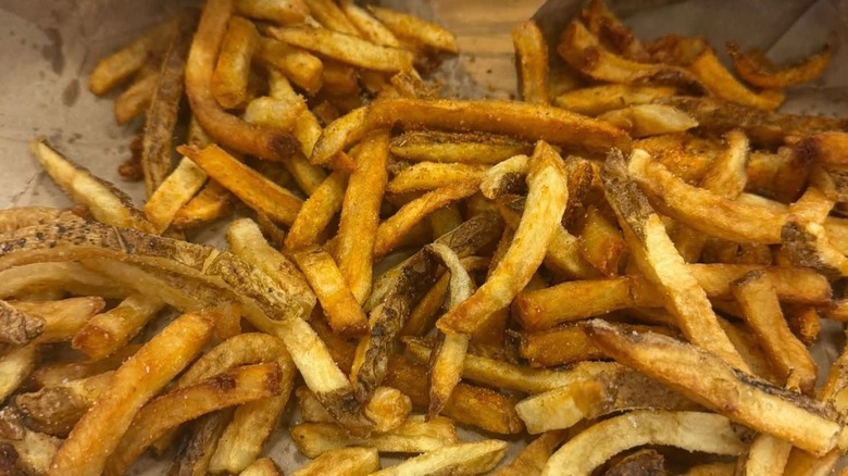 Five Guys' cajun fries sit in a heap.