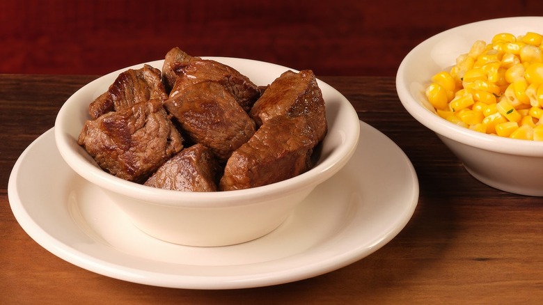 Texas Roadhouse Steak Bites meal