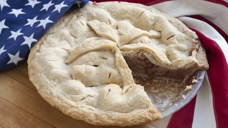 Apple pie and American flag