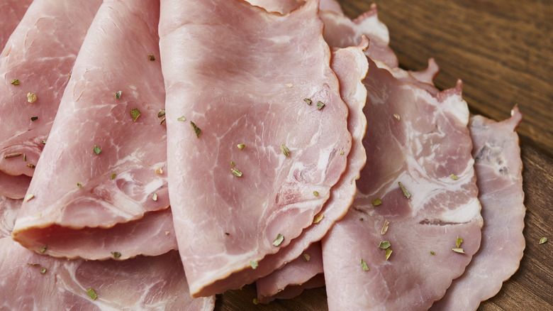 Sliced ham lunch meat