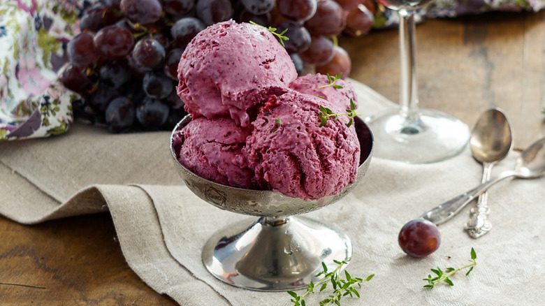 Grape ice cream