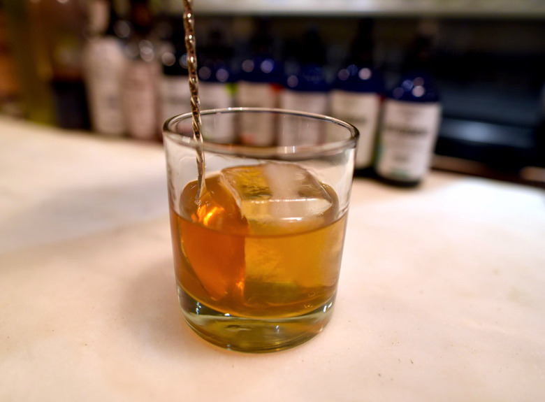 Winter Old-Fashioned Cocktail Recipe