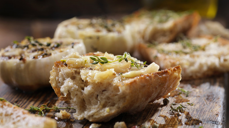 garlic bread