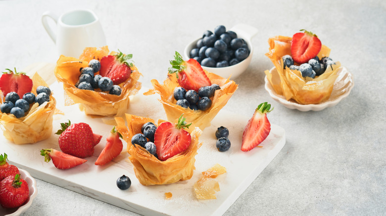 Phyllo tarts with fresh fruit