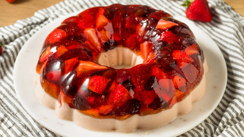 molded jell-o with fruit inside