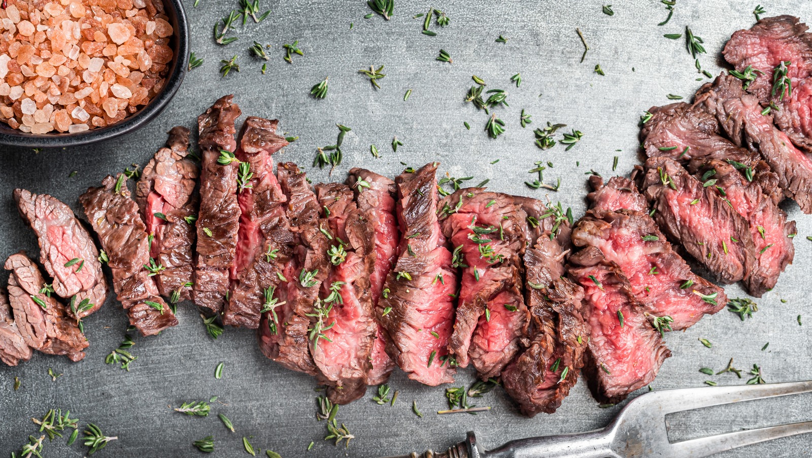 <a href="https://www.foodrepublic.com/1747295/how-to-cut-skirt-steak-correctly/" target="_blank">Yes, There Is A Correct Way To Cut Skirt Steak</a>