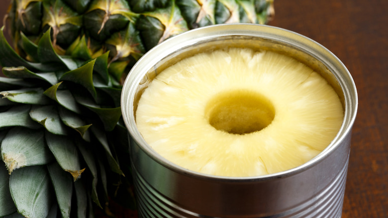 pineapple rings in a can