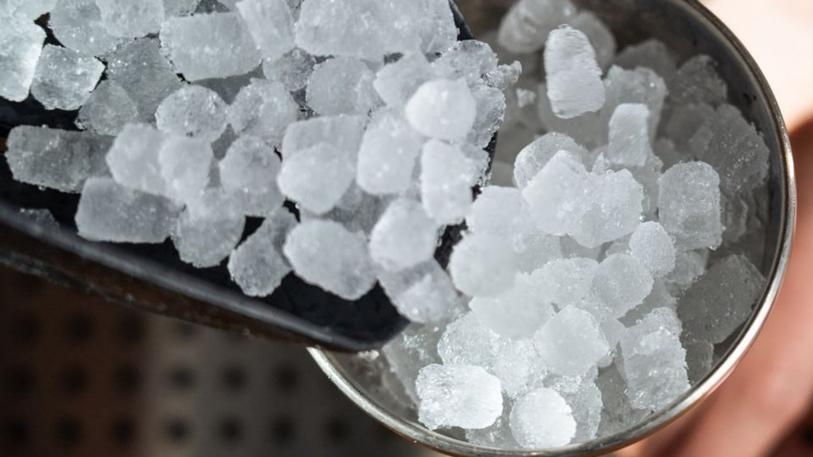 <a href="https://www.foodrepublic.com/1914707/fast-food-nugget-ice-bag-sonic/" target="_blank">You Can Buy Bags Of The Beloved Nugget Ice At This Fast Food Chain</a>