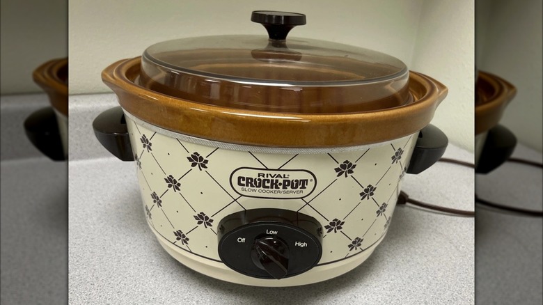 Vintage '70s Crock-Pot