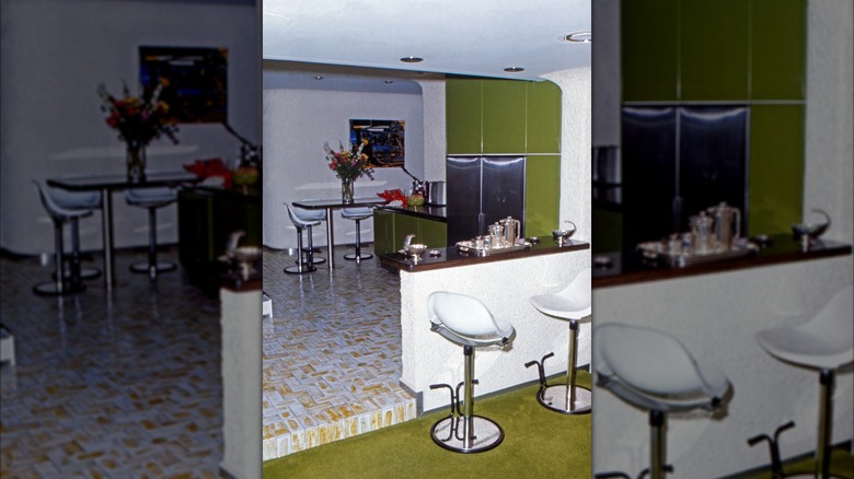 A 1970s kitchen and dining area